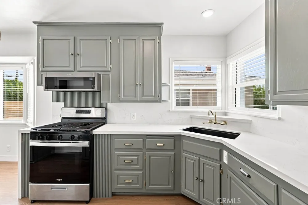 11237 Rincon Whittier, CA 90606