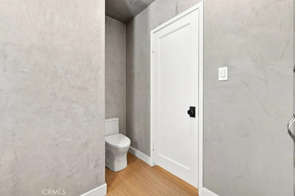 11237 Rincon Whittier, CA 90606