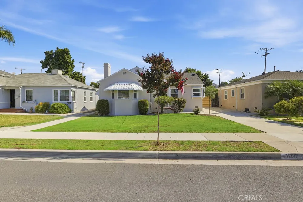 11237 Rincon Whittier, CA 90606