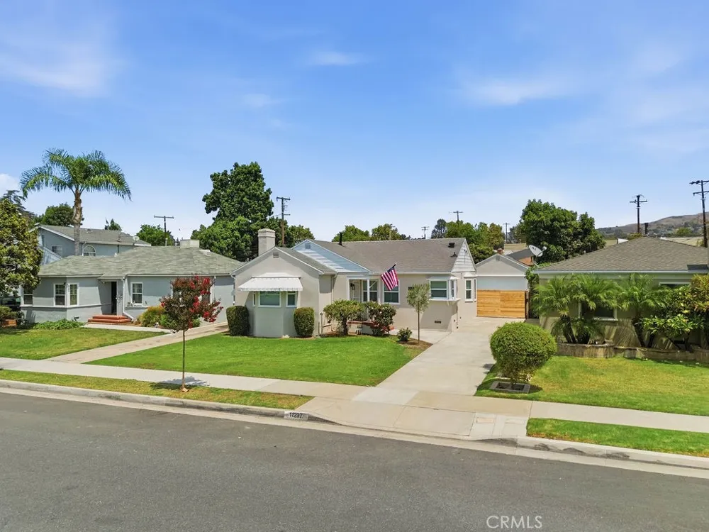 11237 Rincon Whittier, CA 90606