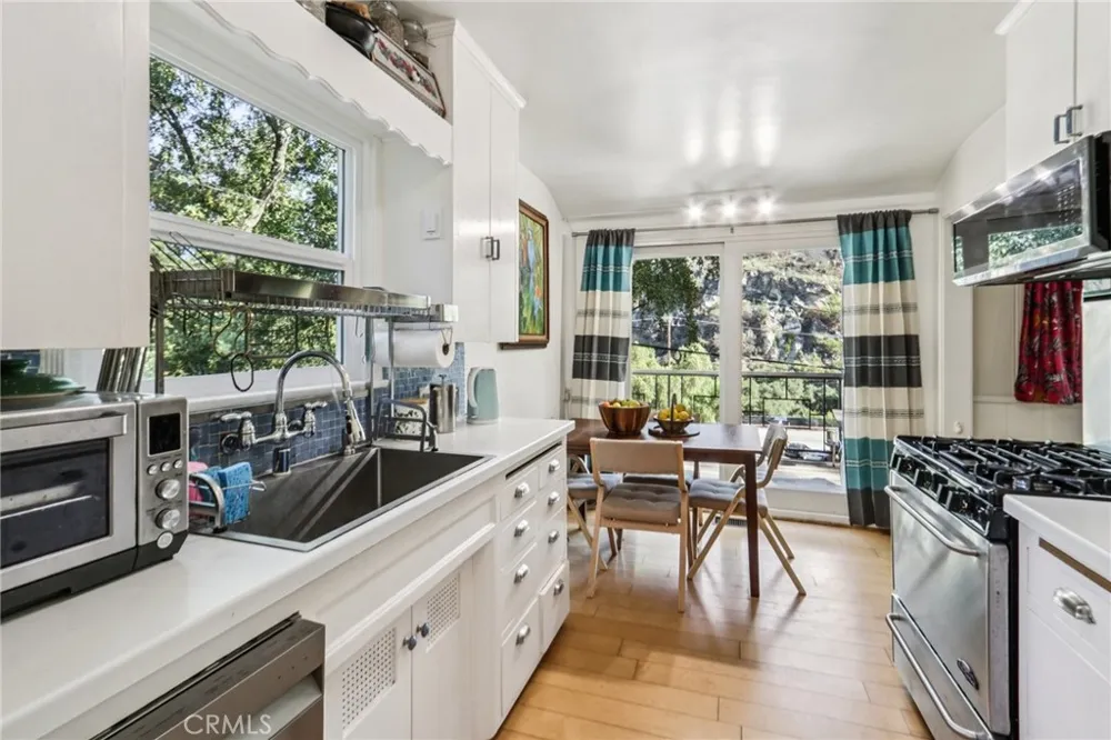 432 Fernwood Pacific Topanga, CA 90290