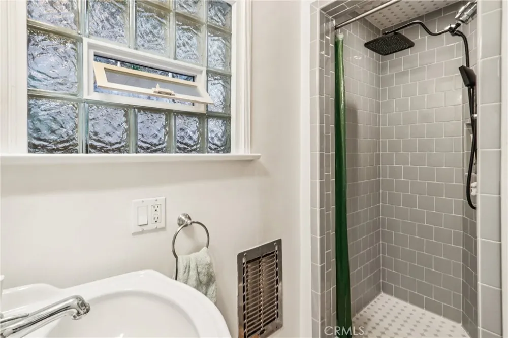 432 Fernwood Pacific Topanga, CA 90290