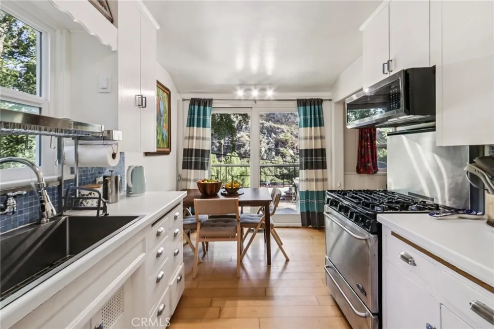 432 Fernwood Pacific Topanga, CA 90290