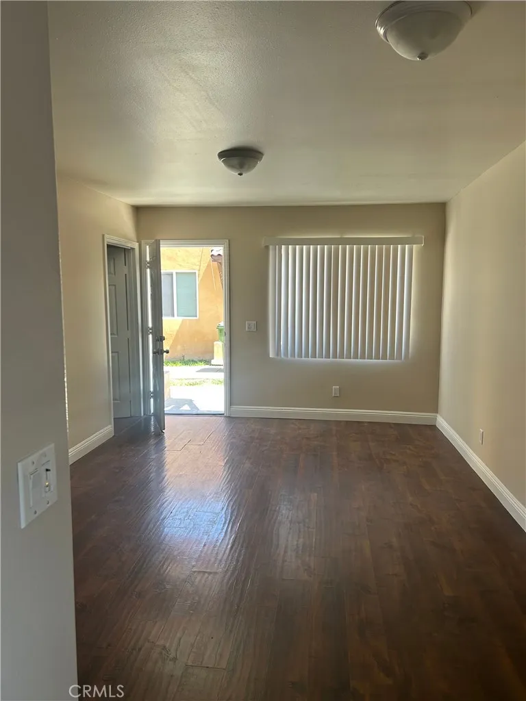 626 W 59th Place Los Angeles, CA 90044