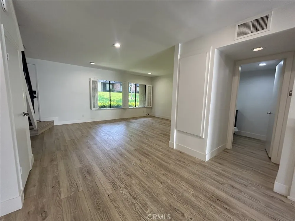 714 Briarwood Lane San Dimas, CA 91773