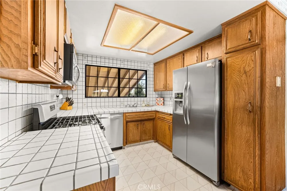 1939 Fernridge San Dimas, CA 91773