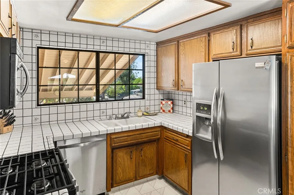 1939 Fernridge San Dimas, CA 91773