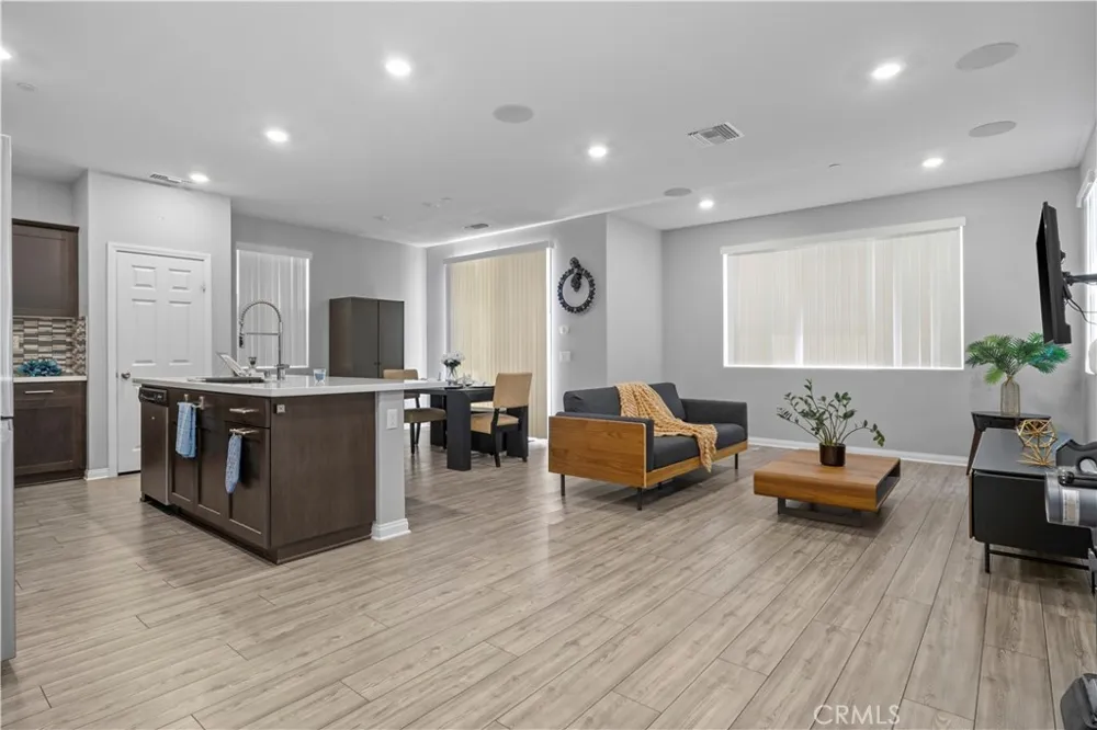 1609 Mahogany Tree Upland, CA 91784