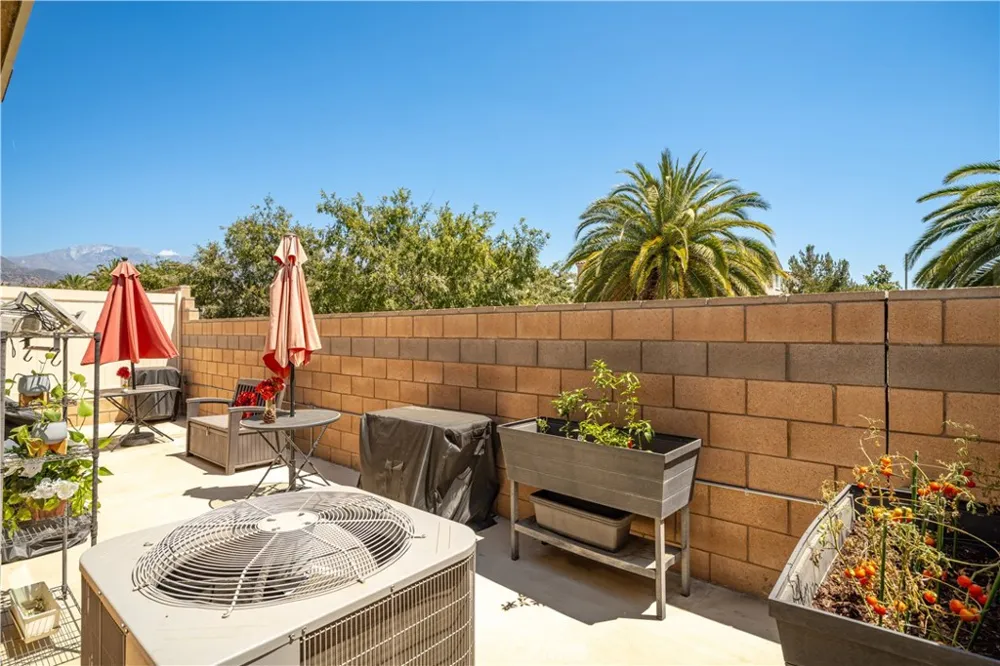1609 Mahogany Tree Upland, CA 91784