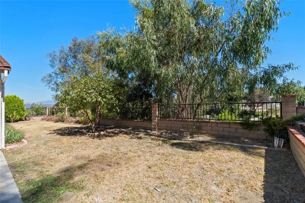 474 Armitos Diamond Bar, CA 91765