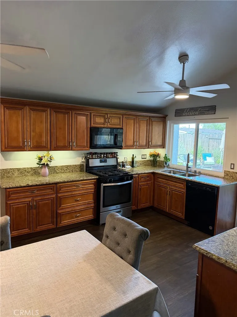 44148 Gingham Avenue Lancaster, CA 93535