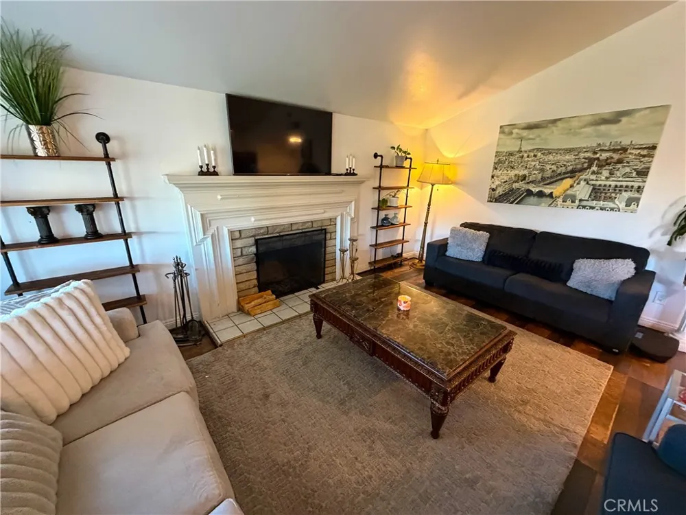 44148 Gingham Avenue Lancaster, CA 93535