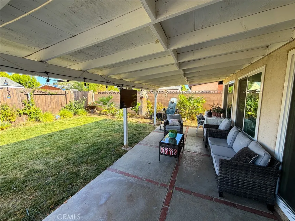 44148 Gingham Avenue Lancaster, CA 93535