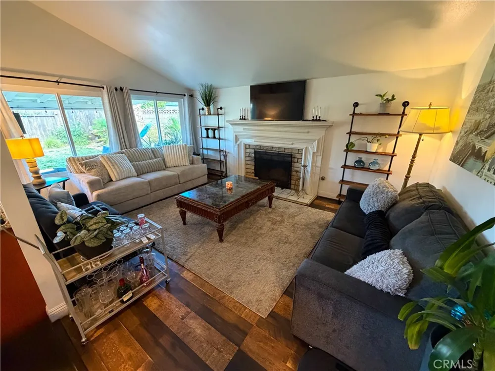 44148 Gingham Avenue Lancaster, CA 93535