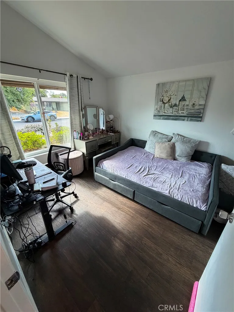 44148 Gingham Avenue Lancaster, CA 93535