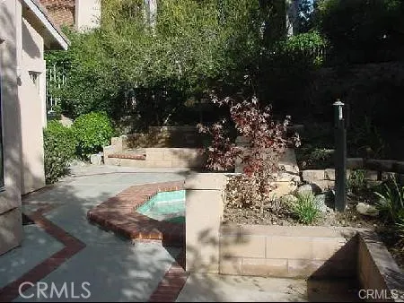 2084 Paseo Azul San Dimas, CA 91773