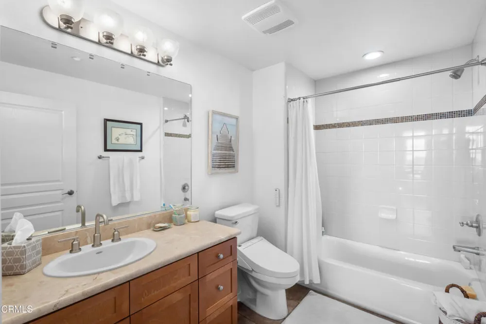 1560 Seabridge Lane Oxnard, CA 93035