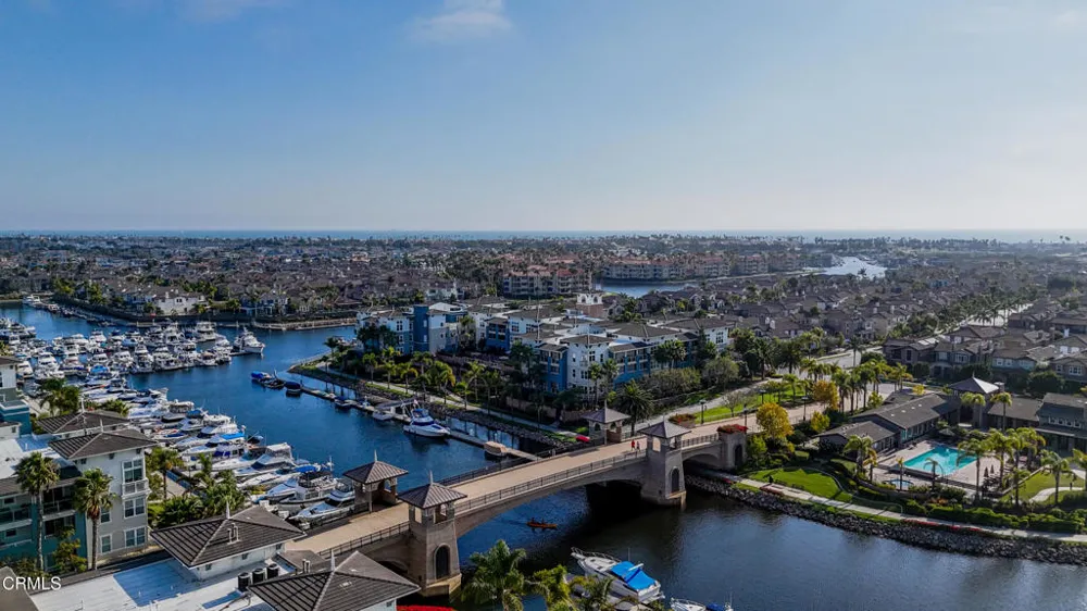 1560 Seabridge Lane Oxnard, CA 93035