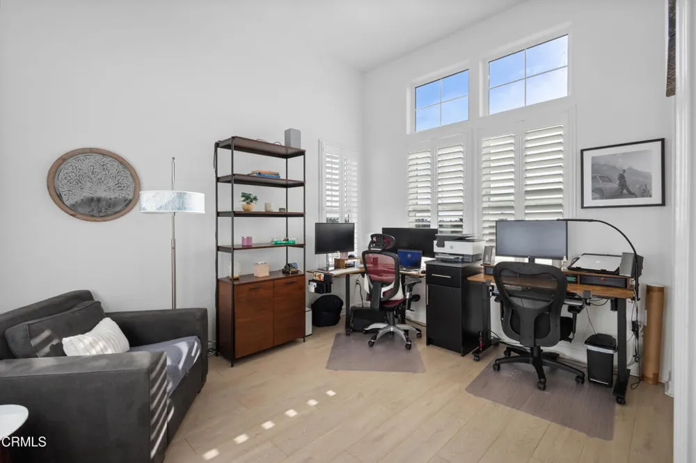 1560 Seabridge Lane Oxnard, CA 93035