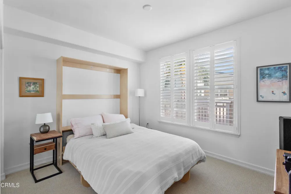 1560 Seabridge Lane Oxnard, CA 93035