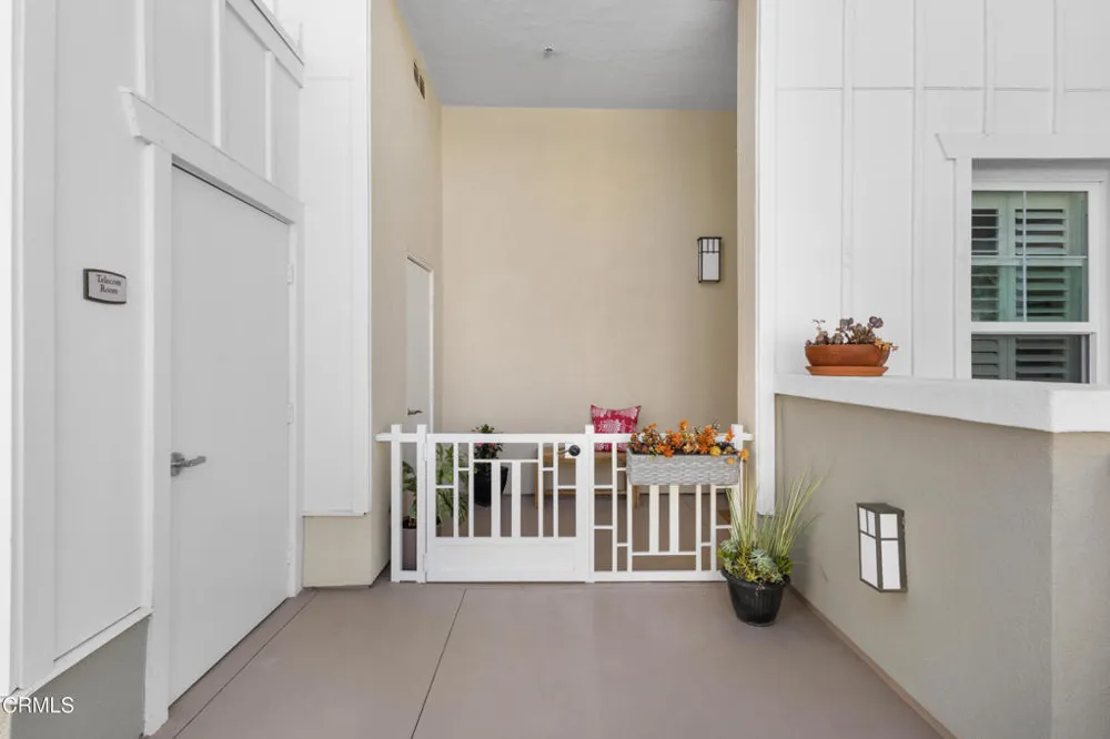 1560 Seabridge Lane Oxnard, CA 93035