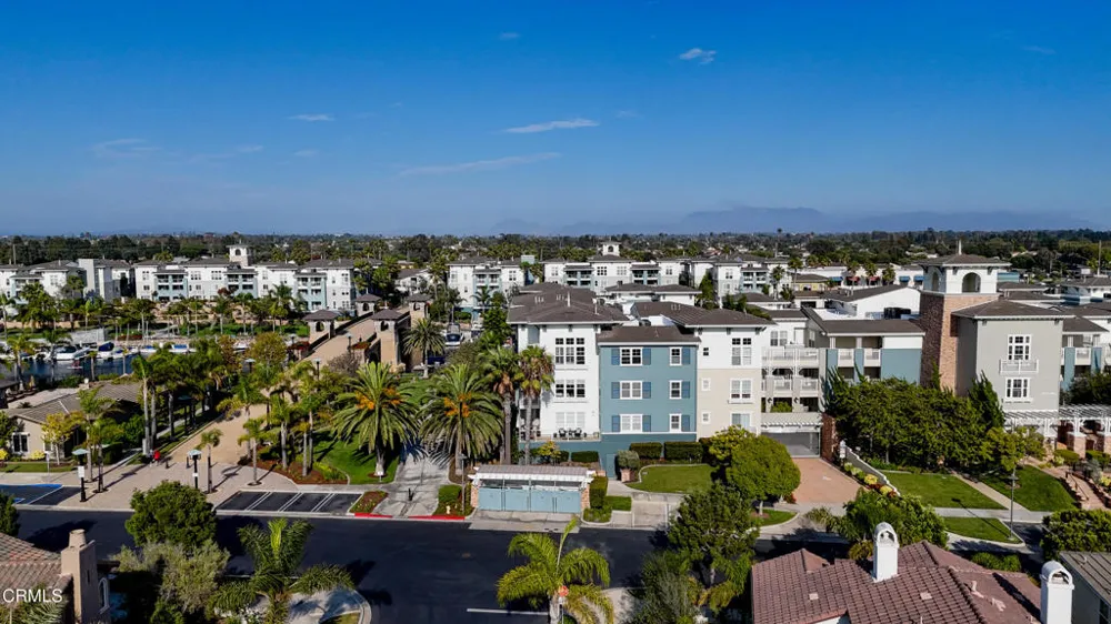 1560 Seabridge Lane Oxnard, CA 93035
