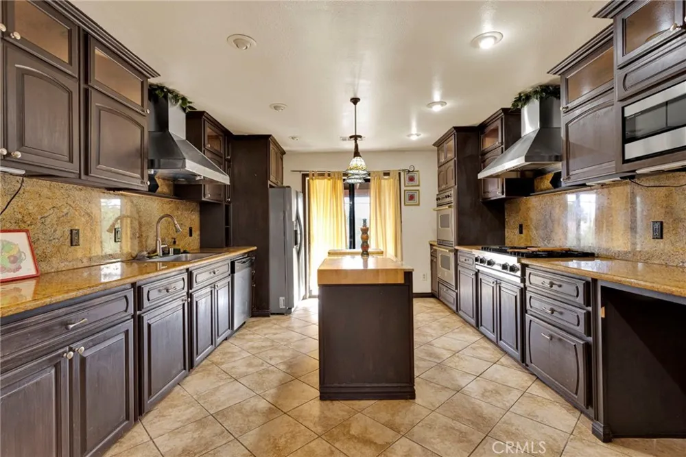 19025 Munsee Apple Valley, CA 92307