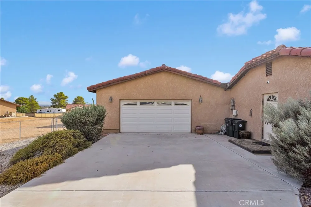 19025 Munsee Apple Valley, CA 92307