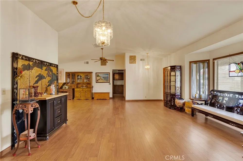 19025 Munsee Apple Valley, CA 92307