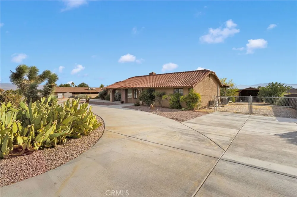19025 Munsee Apple Valley, CA 92307