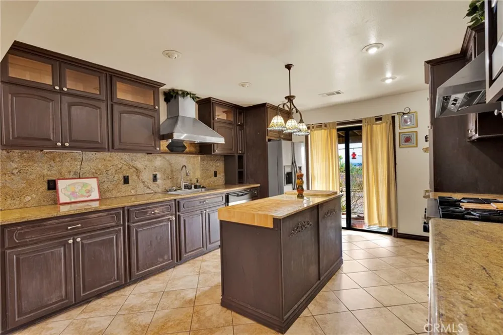 19025 Munsee Apple Valley, CA 92307