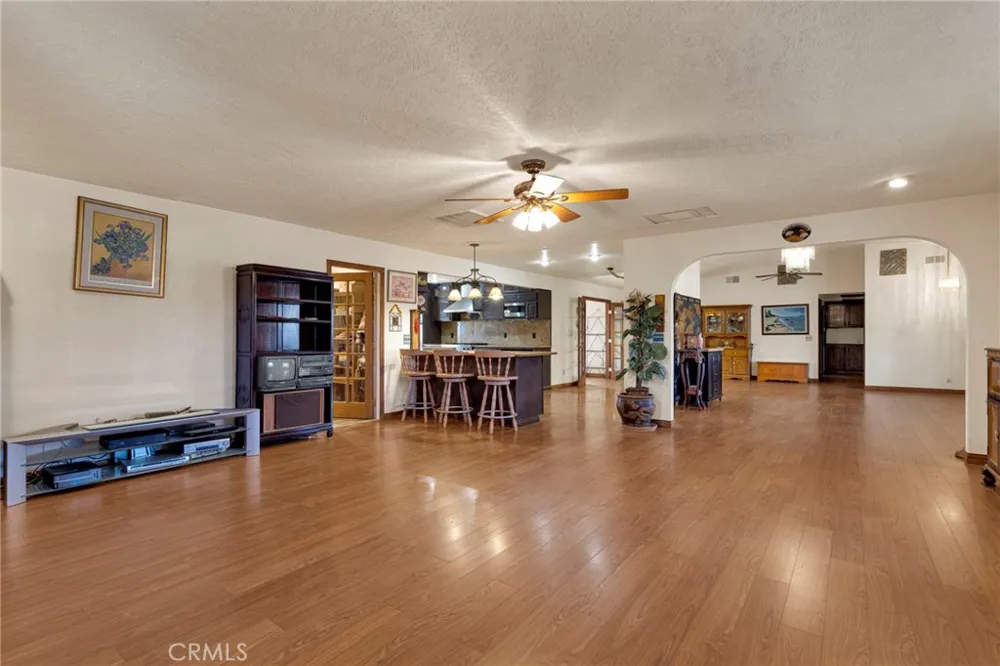 19025 Munsee Apple Valley, CA 92307