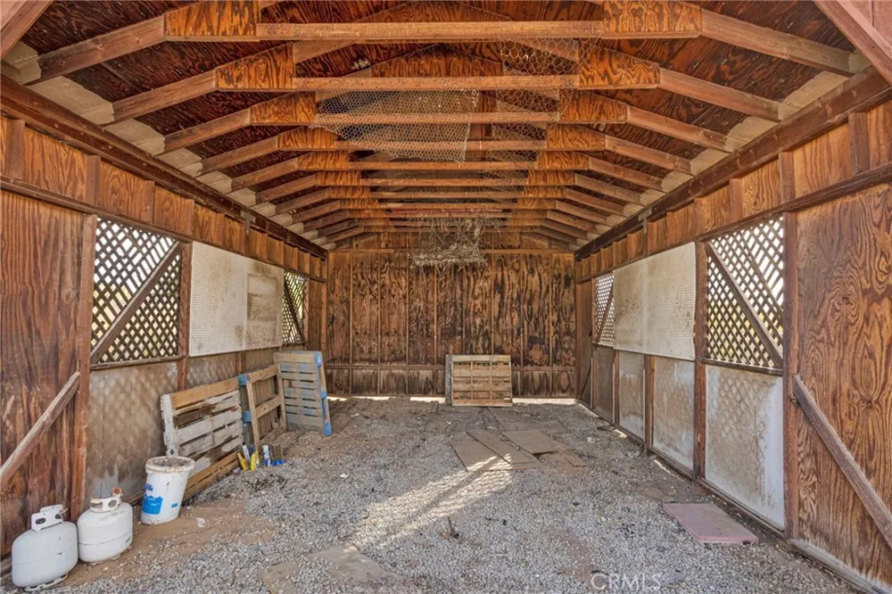 19025 Munsee Apple Valley, CA 92307