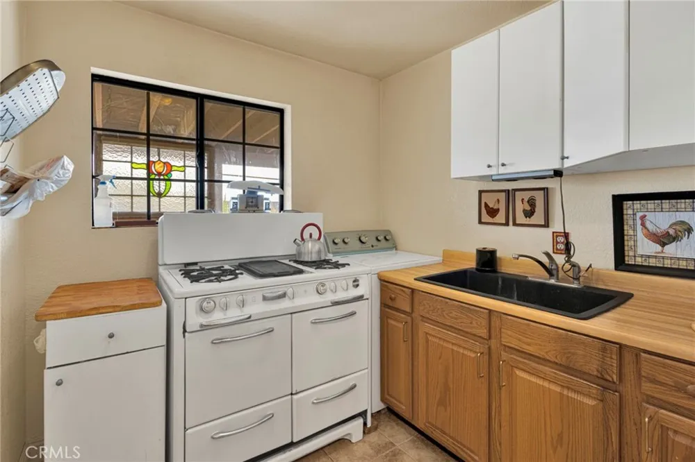 19025 Munsee Apple Valley, CA 92307