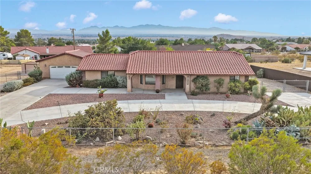 19025 Munsee Apple Valley, CA 92307