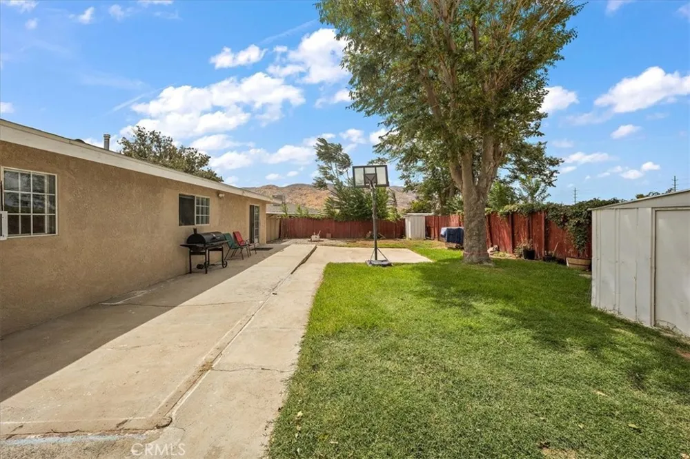 433 S Florida Banning, CA 92220