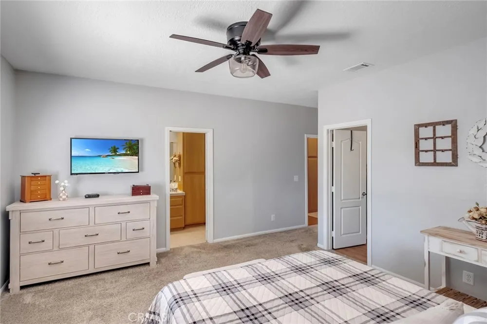 7678 Montrose Hesperia, CA 92345