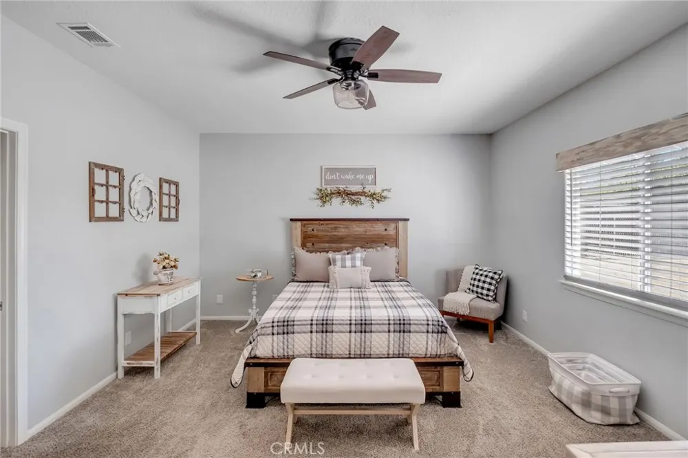 7678 Montrose Hesperia, CA 92345