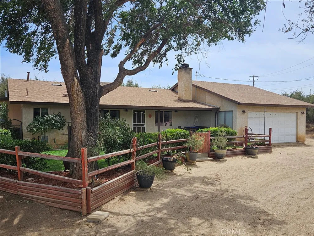 7617 Braceo Oak Hills, CA 92344