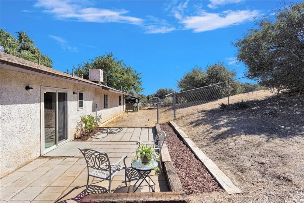 7617 Braceo Oak Hills, CA 92344