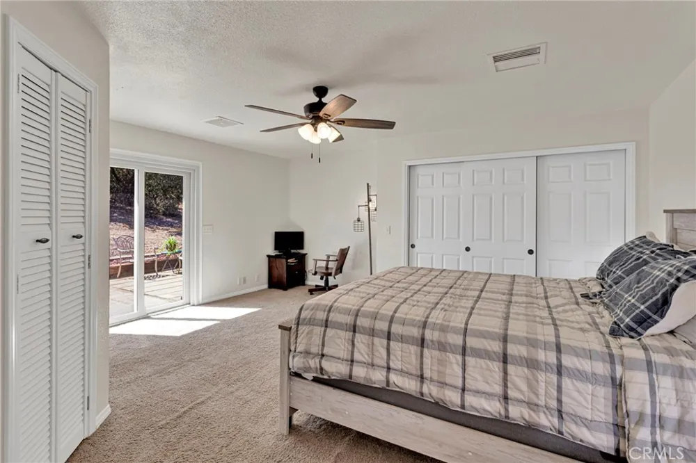 7617 Braceo Oak Hills, CA 92344