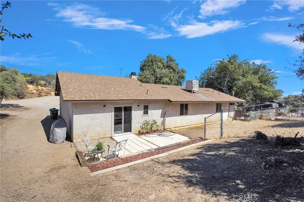7617 Braceo Oak Hills, CA 92344