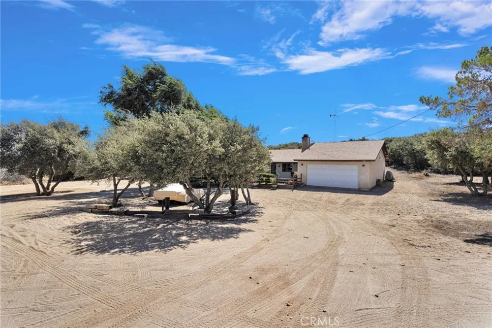 7617 Braceo Oak Hills, CA 92344