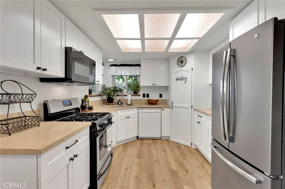 7617 Braceo Oak Hills, CA 92344
