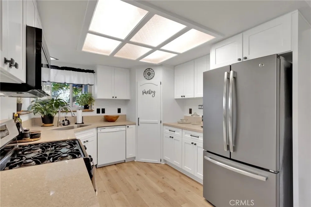 7617 Braceo Oak Hills, CA 92344