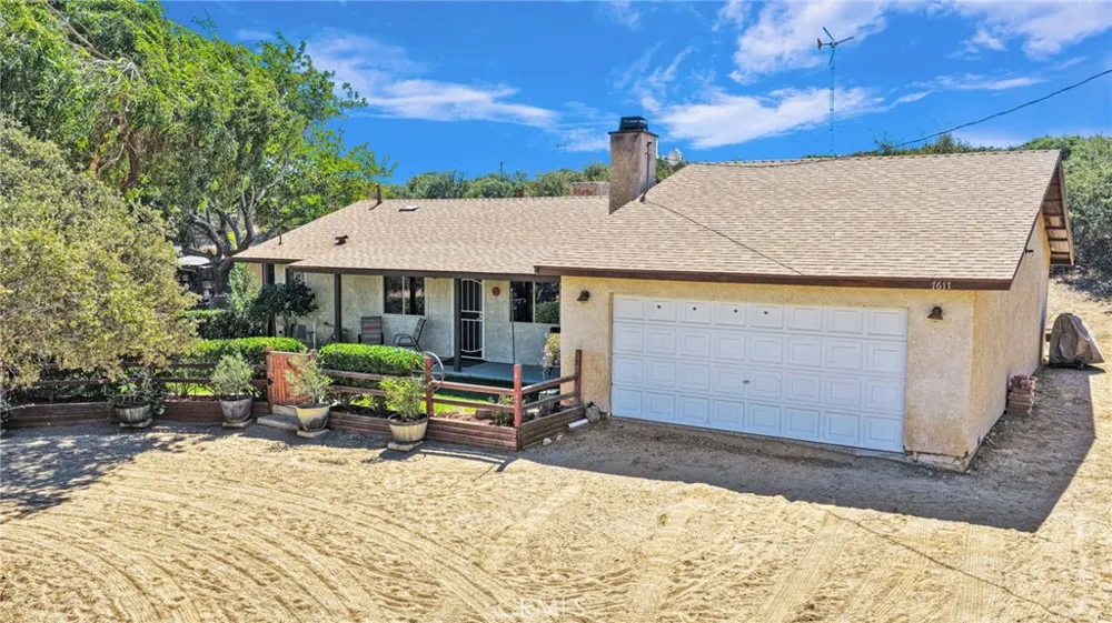 7617 Braceo Oak Hills, CA 92344