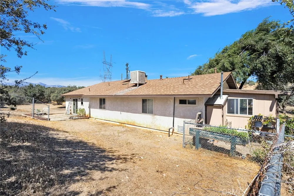 7617 Braceo Oak Hills, CA 92344