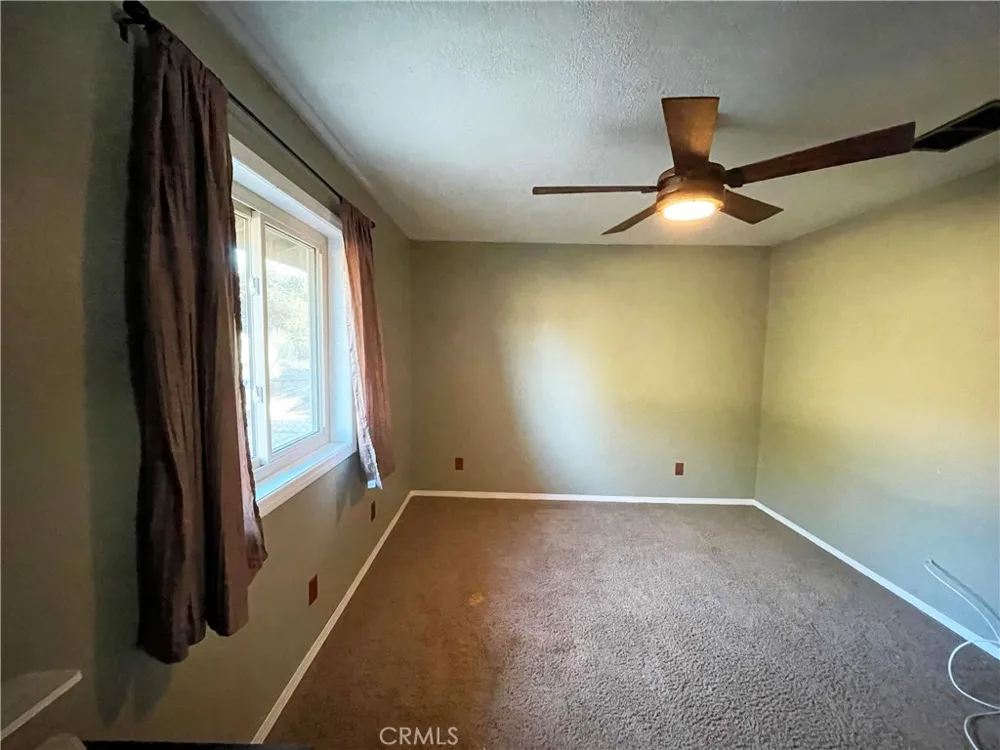 7617 Braceo Oak Hills, CA 92344