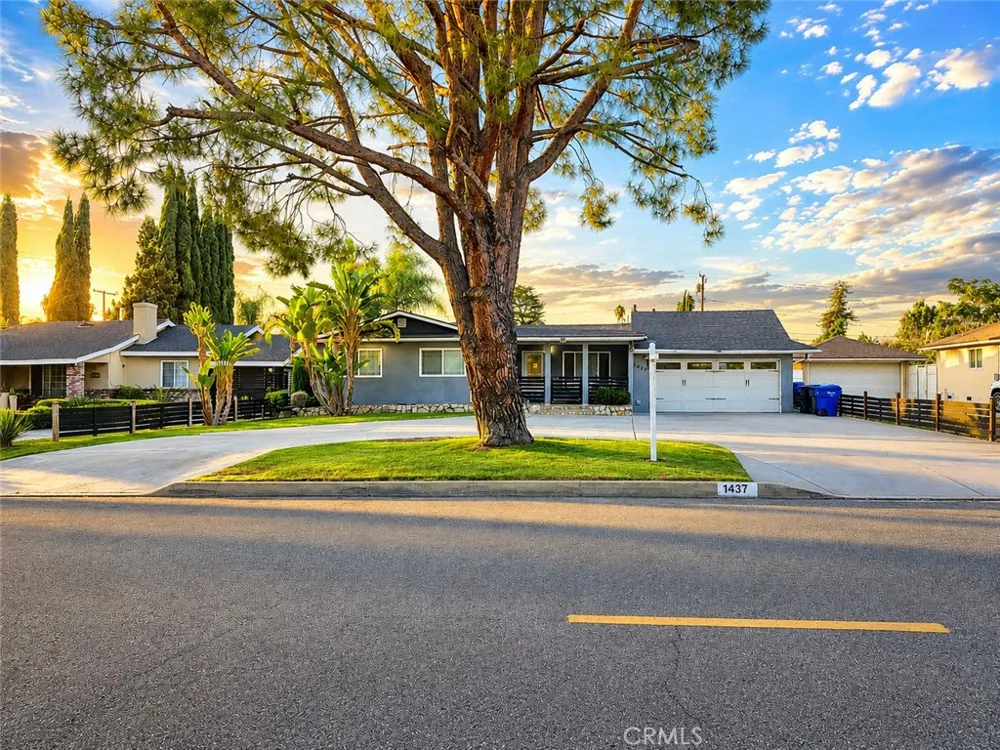 1437 E Vine West Covina, CA 91791
