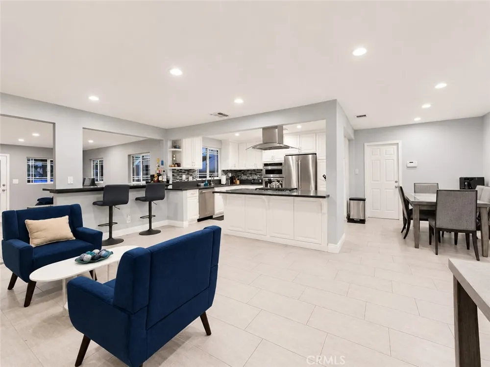 1437 E Vine West Covina, CA 91791